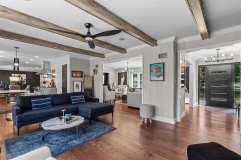 9614 Lee Boulevard, Leawood, KS 66206