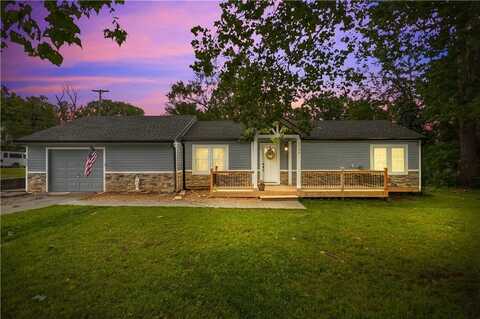1106 Spruce Street, Eudora, KS 66025