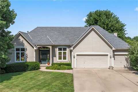 205 NE Bittercreek Road, Lees Summit, MO 64086