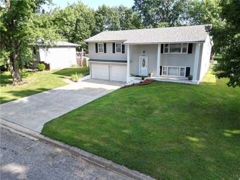106 Larkin Street, Warrensburg, MO 64093