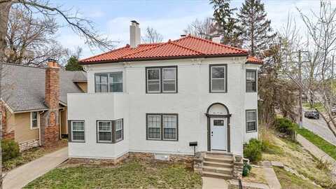 401 E 70th Street, Kansas City, MO 64131