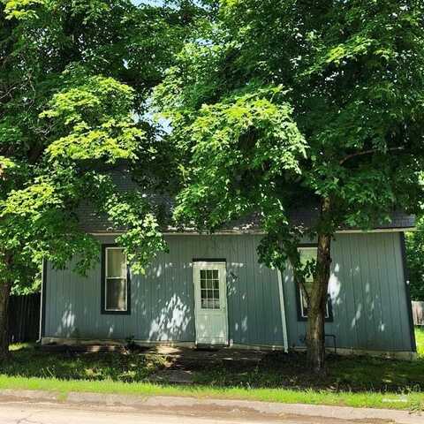 907 Main Street, Stewartsville, MO 64490