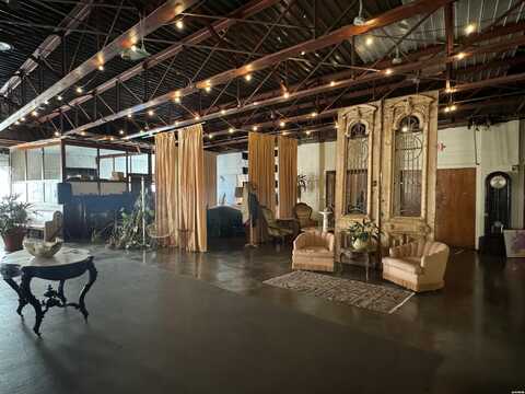 1010 CENTRAL Avenue, Hot Springs, AR 71901