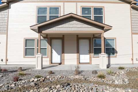 789 NW 3rd #3, Ontario, OR 97914
