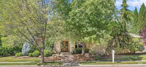 5388 E Quartersawn Ct, Boise, ID 83716