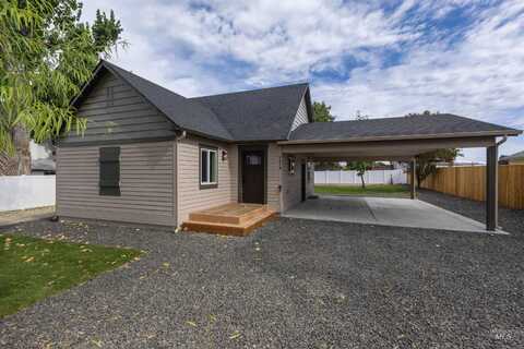 1415 Uvalde St, Caldwell, ID 83605