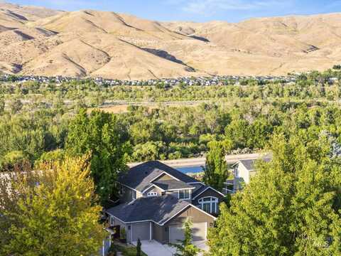 5670 S Schooner Way, Boise, ID 83716