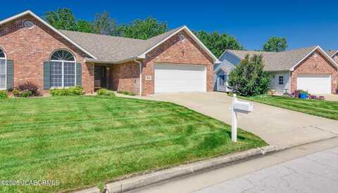 812 STRASBURG COURT, Jefferson City, MO 65109