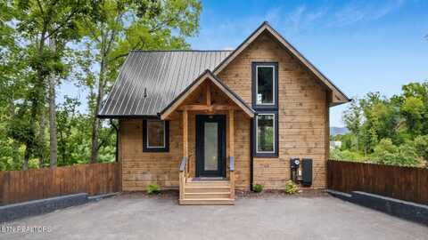 128 Jolene Way, Sevierville, TN 37876