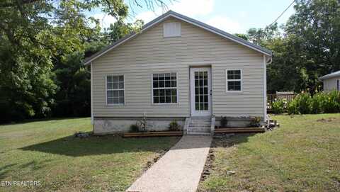 820 Wells Rd, Maryville, TN 37801