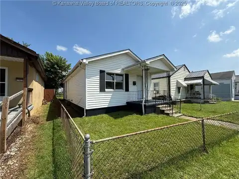 1924 McKinley Avenue, Saint Albans, WV 25177