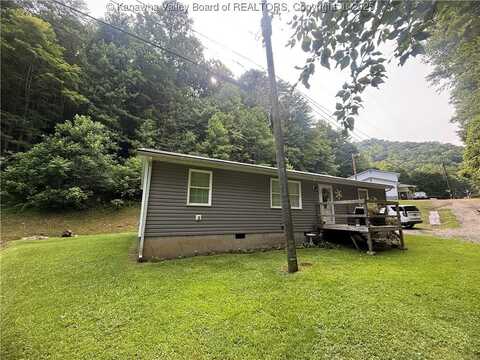 455 Jims Branch Road, Hewett, WV 25121
