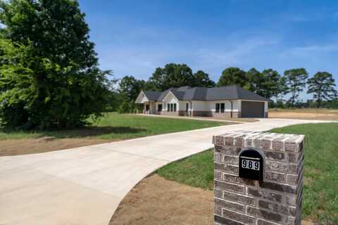 989 County Road, Tatum, TX 75691
