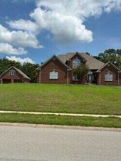 1029 Meadow Ridge Drive, Richmond, KY 40475
