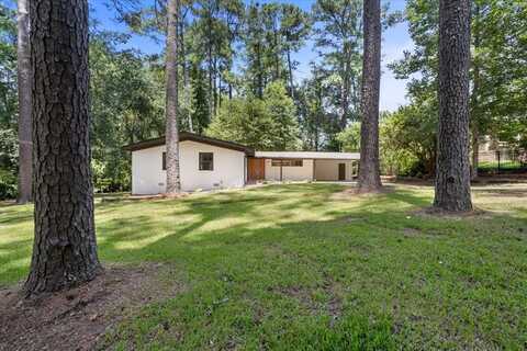 717 Pinehaven Drive, Laurel, MS 39440