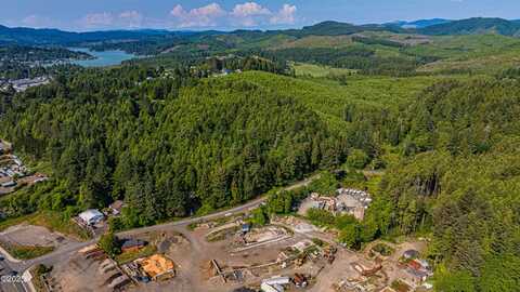1424 SE 23rd Drive, Lincoln City, OR 97367