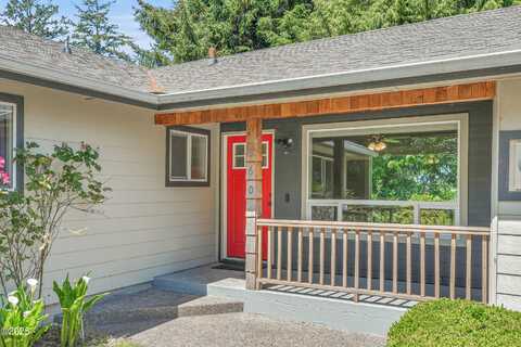 360 NE Edgecliff Drive, Waldport, OR 97394