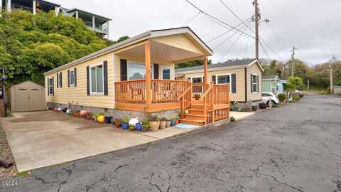 392 NW 3rd Street, Newport, OR 97365