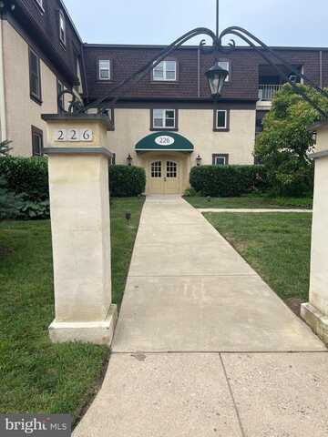226 N N. ESSEX AVE AVE #306, NARBERTH, PA 19072