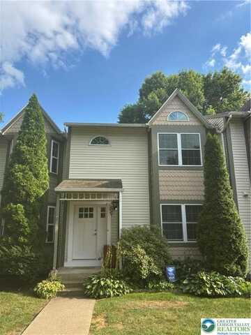 102 Franklin Court, Bethlehem, PA 18020