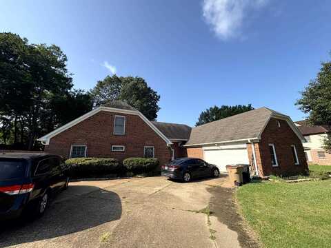 7527 WILSFORD, Memphis, TN 38125