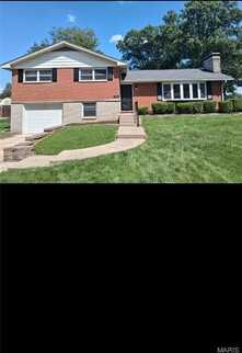 4809 paris dr., Godfrey, IL 62035