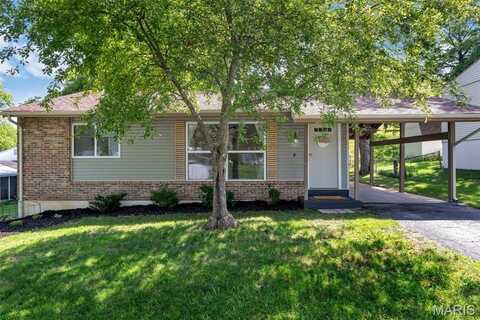 2750 Arrow Heights Drive, Maryland Heights, MO 63043