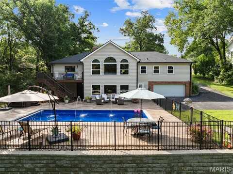 12925 Topping Estates Drive Drive, Town and Country, MO 63131