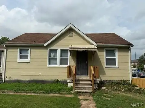 7019 Manette Drive, Flordell Hills, MO 63136