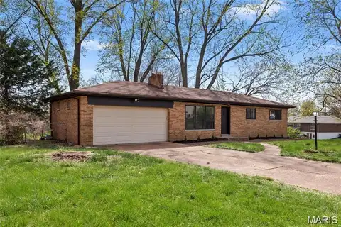 4410 Robbins Mill Road, Florissant, MO 63034