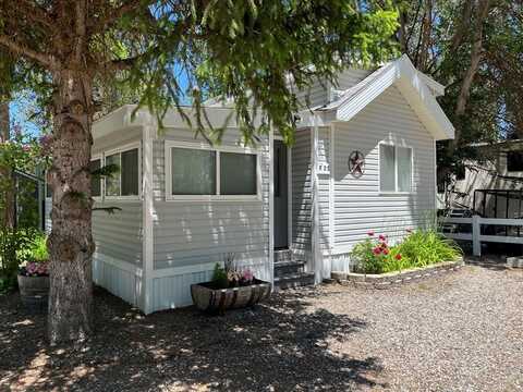 20 & 22 F Street, Cascade, ID 83611