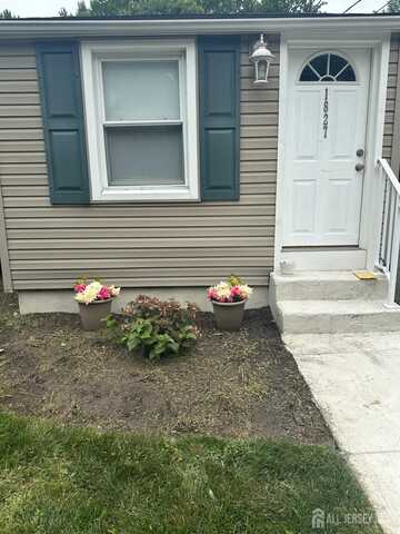 1827 Oak Road, North Brunswick, NJ 08902
