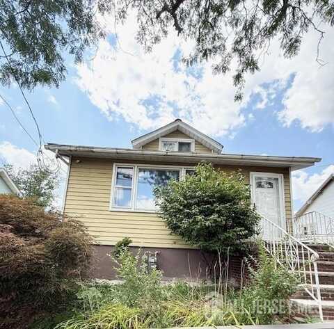 424 8th Avenue, Highland Park, NJ 08904