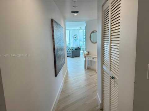 79 SW 12th St, Miami, FL 33130