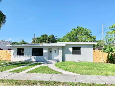 2407 Dewey St, Hollywood, FL 33020