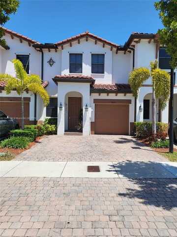 8851 NW 103rd Pl, Doral, FL 33178