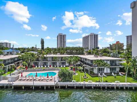 555 N Riverside Dr, Pompano Beach, FL 33062