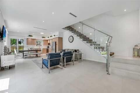 2868 SW 33rd Ct, Miami, FL 33133