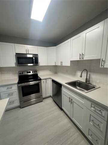 1475 NE 125th Ter, North Miami, FL 33161