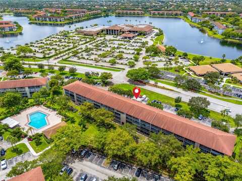 13455 SW 9th Ct, Pembroke Pines, FL 33027