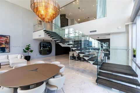 851 NE 1st Ave, Miami, FL 33132