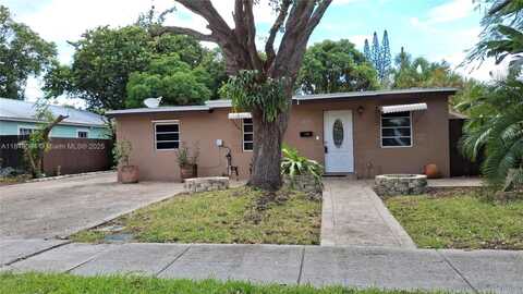 706 NE 3rd Ave, Pompano Beach, FL 33060
