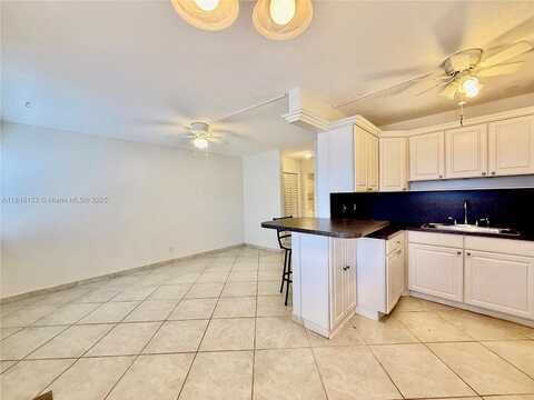 22 SE 3rd Ter, Dania Beach, FL 33004