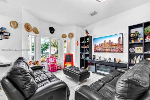 1942 SE 23rd Ter, Homestead, FL 33035