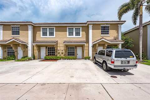 705 SW 122nd Ave, Pembroke Pines, FL 33025