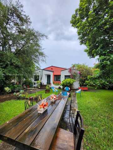 402 SW 33rd Ave, Miami, FL 33135