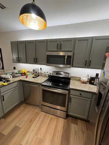 8960 NW 97th Ave, Doral, FL 33178
