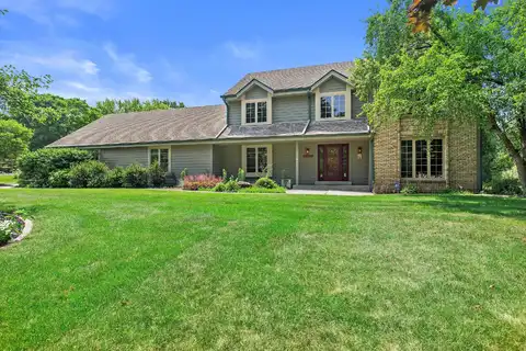 S68w17323 Rossmar Ct, Muskego, WI 53150
