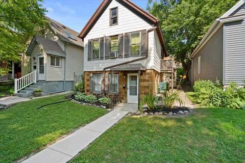 2522 N Bartlett Ave, Milwaukee, WI 53211