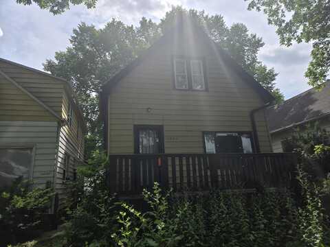 5326 N 38th St, Milwaukee, WI 53209